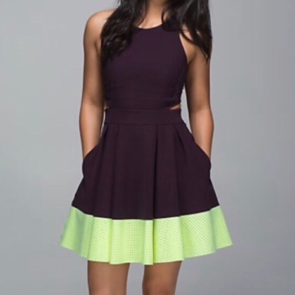 LULULEMON ATHLETICA | RARE AWAY DRESS